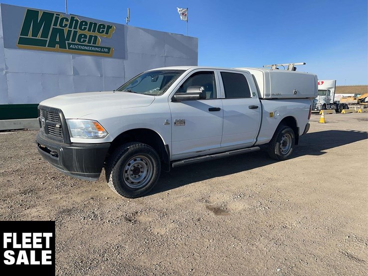 2012-dodge-3500-image-1