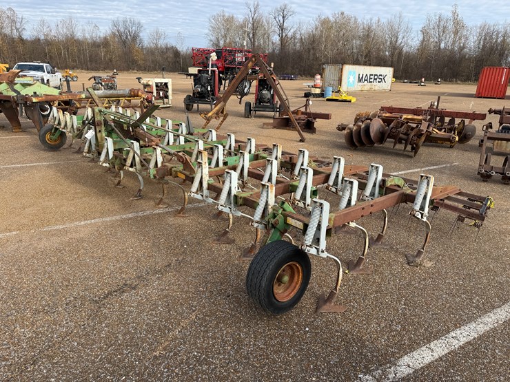 john-deere-960-image-1