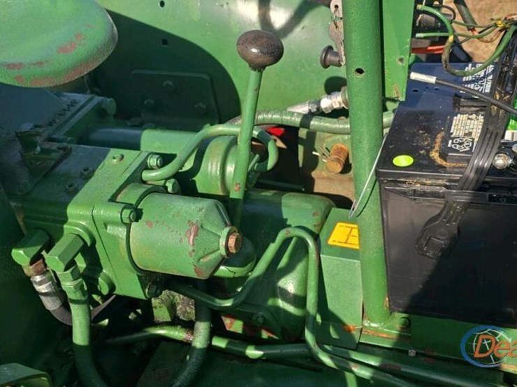 1957-oliver-super-44-image-17