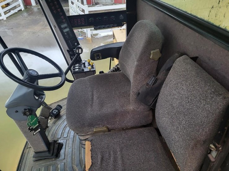 new-holland-tr88-image-74