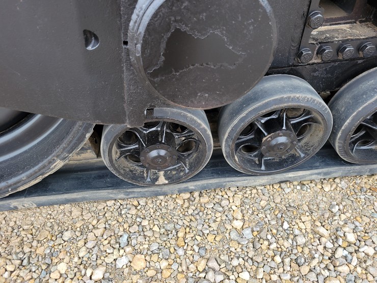 1998-cat-45-track-tractor-image-38