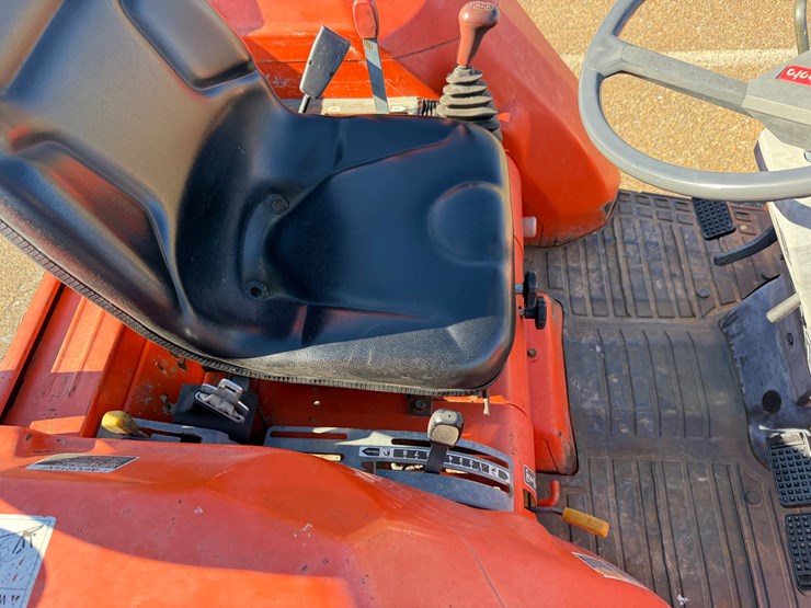 kubota-l3010-image-10