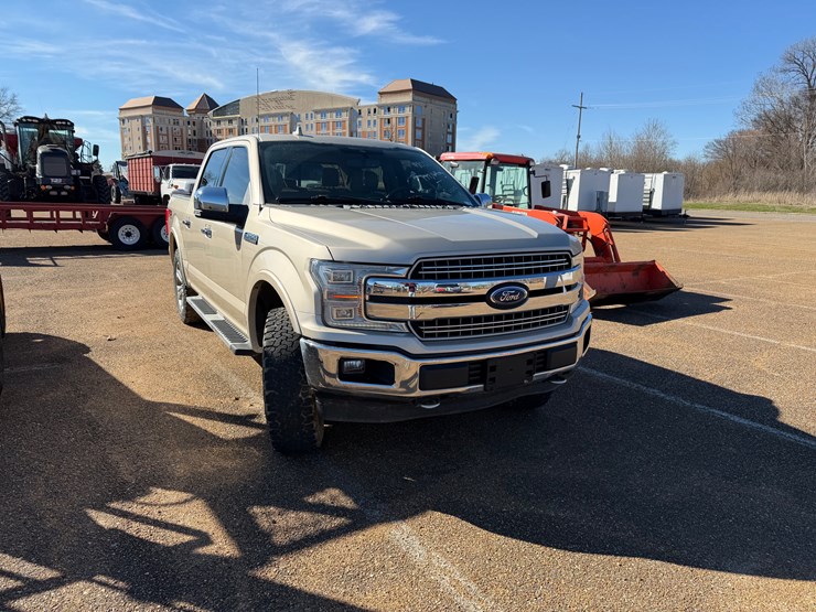 2018-ford-f150-lariat-image-1