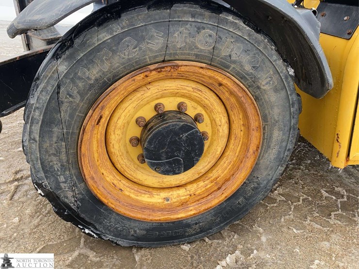 2012-caterpillar-tl943-image-14