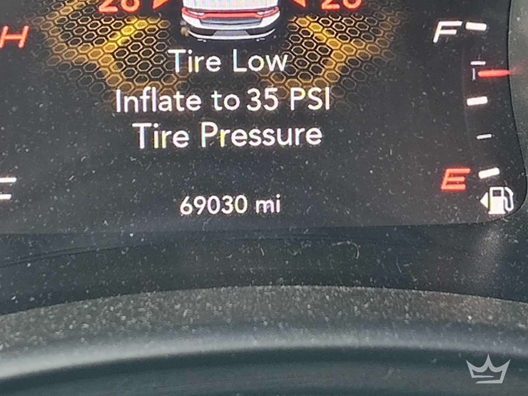 2017-dodge-charger-sedan-image-6