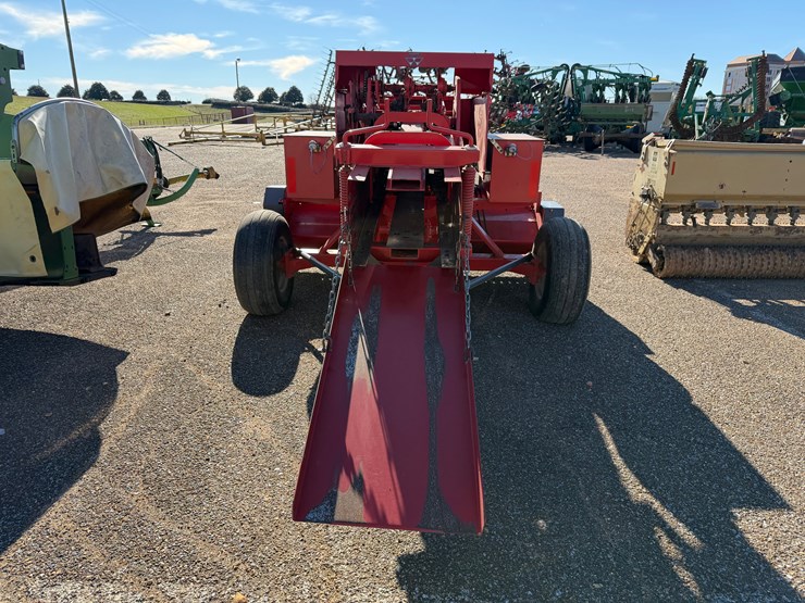 massey-ferguson-1837-image-5
