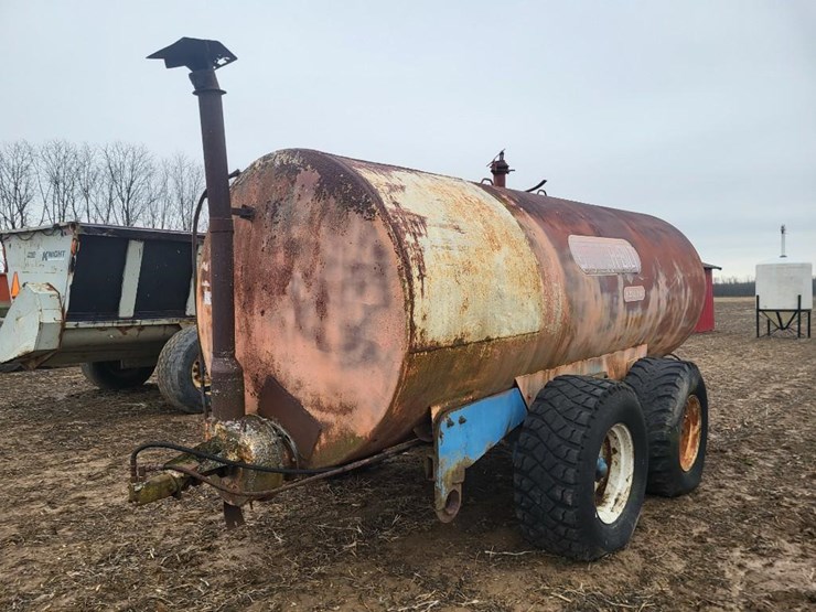 better-built-3150-tank-wagon-image-4
