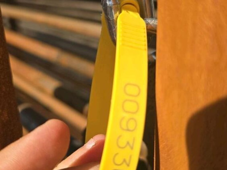 24'x6'-free-standing-metal-fence-panel-image-4