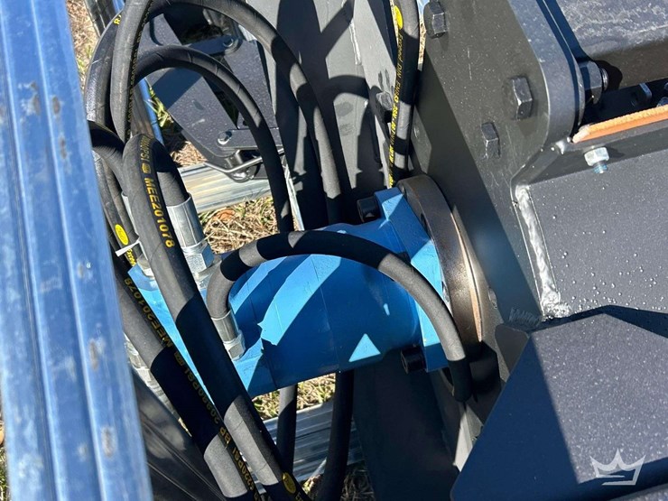 2025-hydraulic-trencher-skid-steer-attachment-image-4