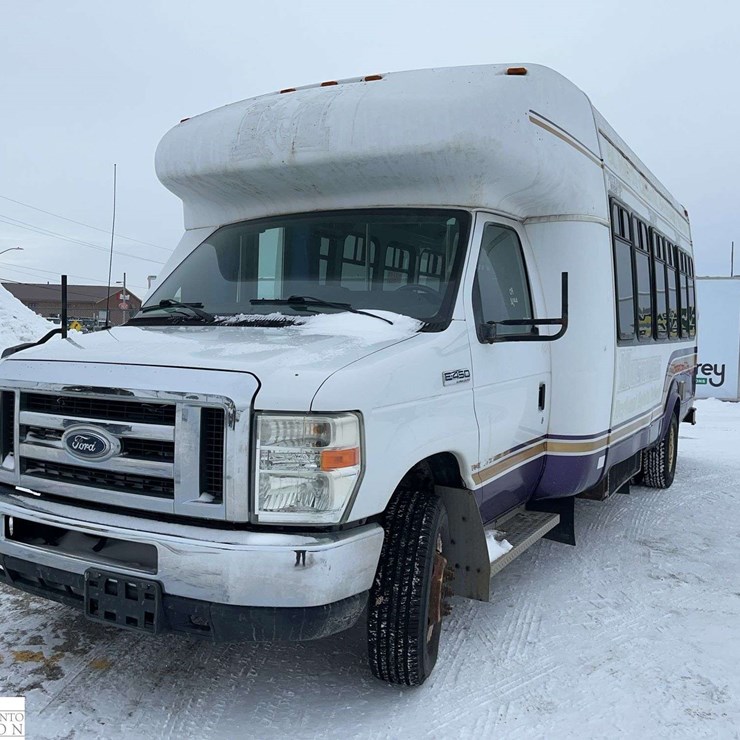 2009 Ford E-Series S/A 24 Passenger Bus