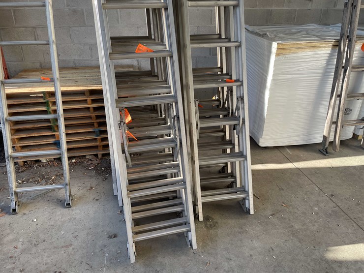 #2771-•-aluminum-extension-ladder-image-4