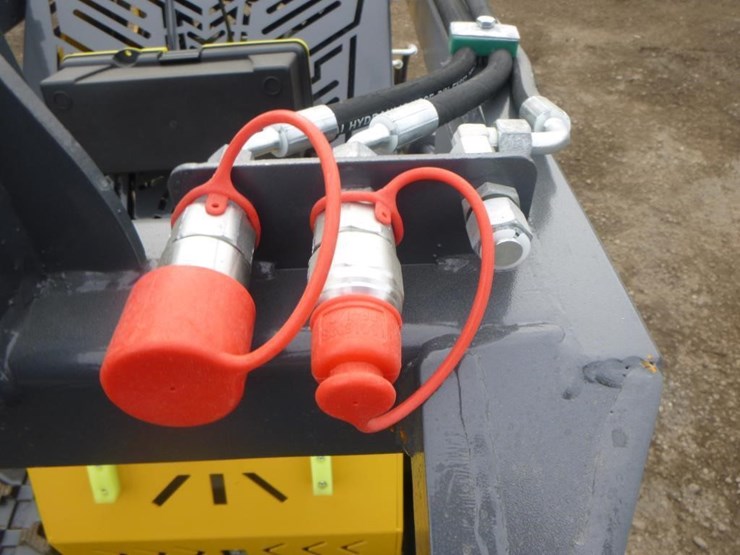 sdlanch-sdll60-skid-steer-track-loader-image-12