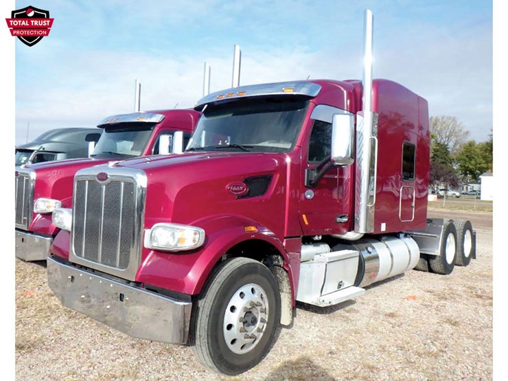 2022-peterbilt-567-image-1