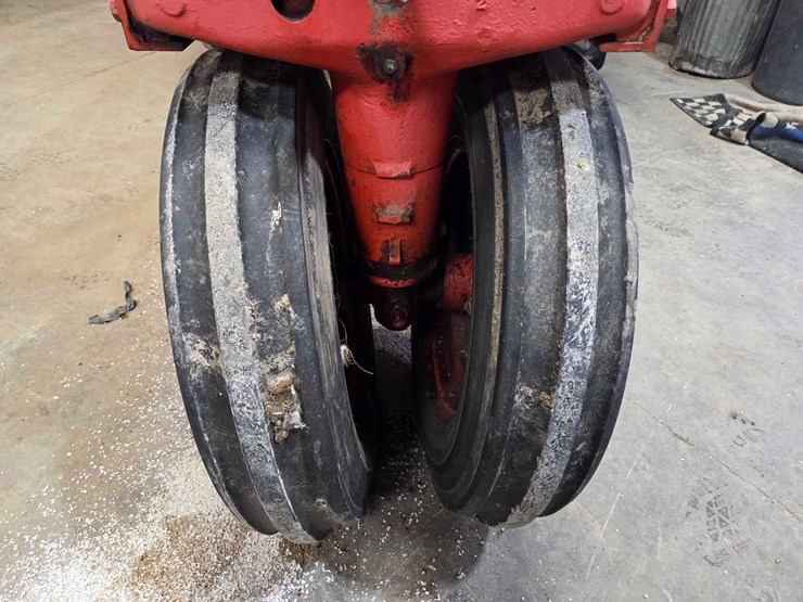 1952-allis-chalmers-wd-tractor-image-31