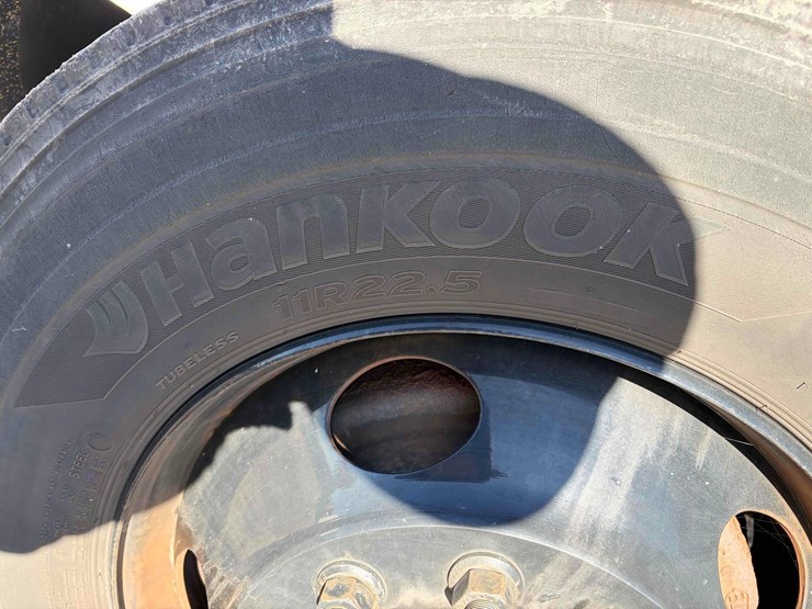 2011-international-school-bus-image-8