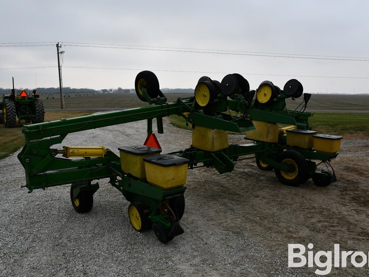 john-deere-male-row-4-0/4-1-planter-image-7