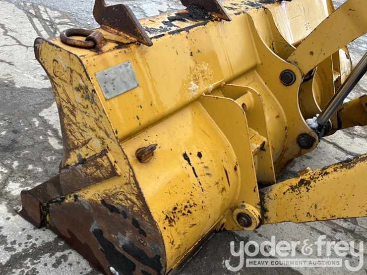 2011-caterpillar-420e-image-14