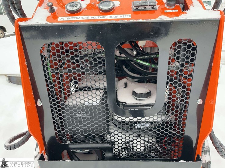 2026-unused-captok-ck36c-tracked-mini-skid-steer-image-10