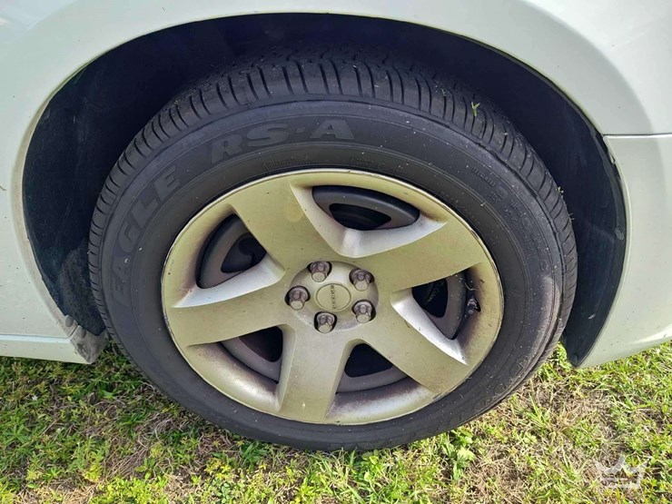 2012-dodge-charger-sedan-image-43