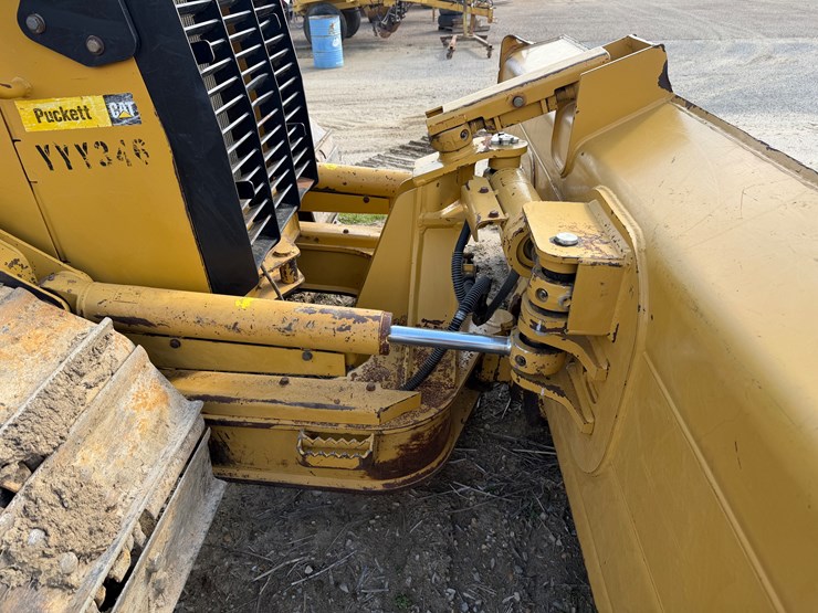 caterpillar-d5k-image-11