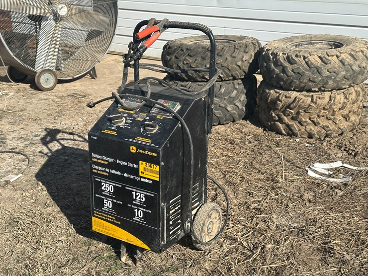 #35617-•-john-deere-250amp-battery-charger---engine-starter-image-1