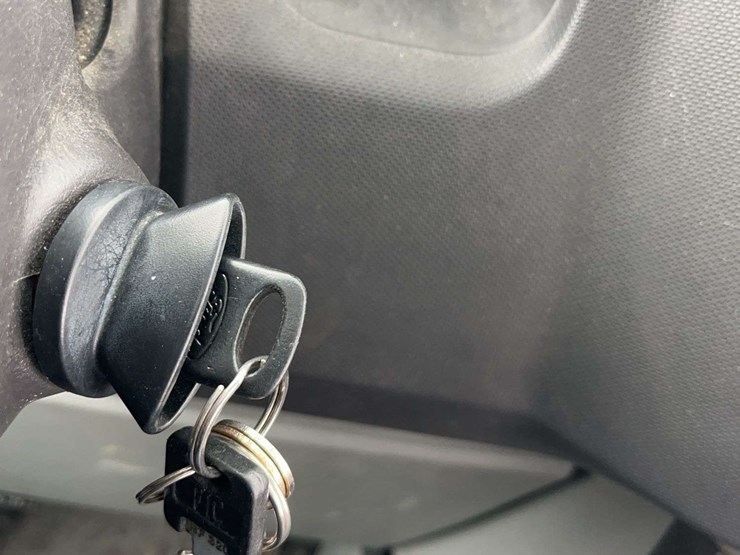 2009-ford-e-series-s/a-24-passenger-bus-image-19