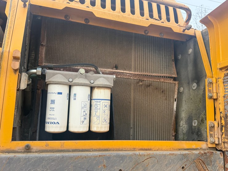 volvo-ec330-image-36