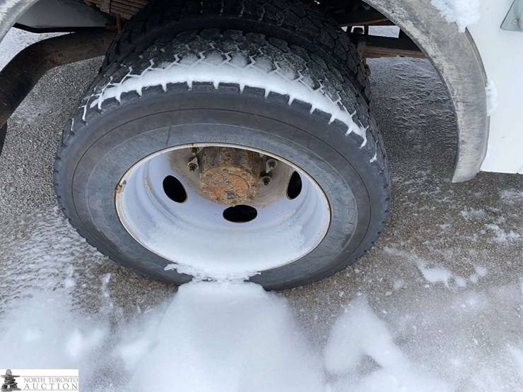 2013-ford-f450-image-44