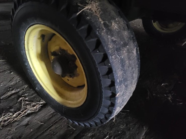 john-deere-18-image-8