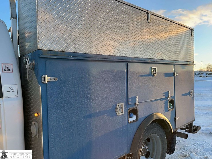 2012-ford-f450-image-24