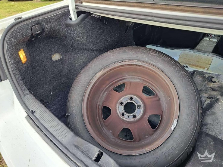 2018-dodge-charger-sedan-image-36