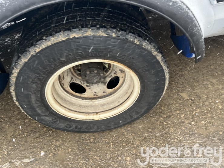 2014-ford-e450-image-11