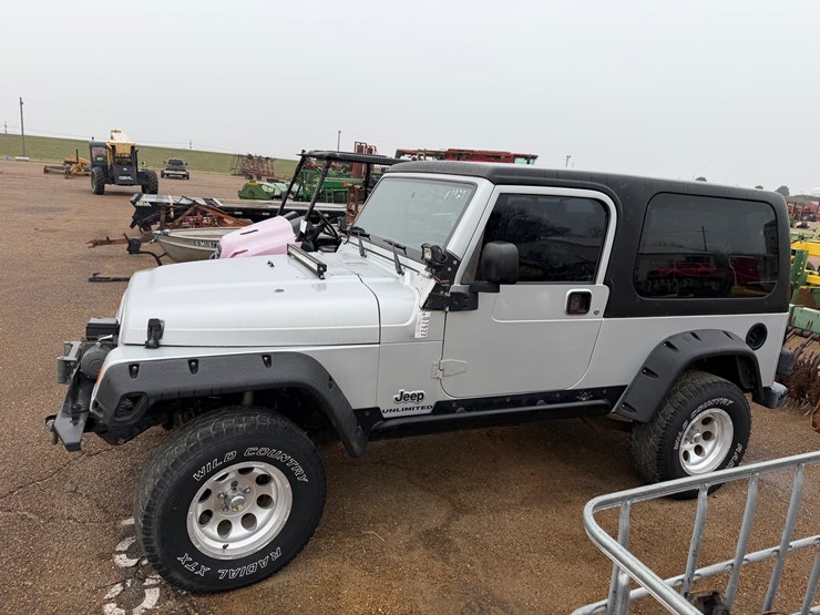 2004-jeep-wrangler-image-3