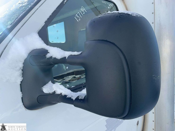 2014-ford-e-series-s/a-cube-van-image-31