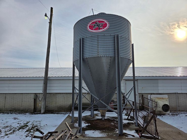 9-ton-ap-feed-bin-image-1