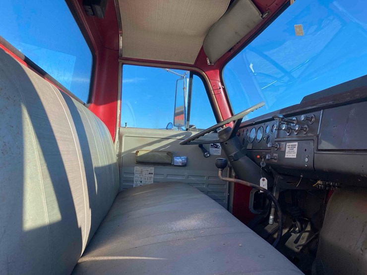 1970-international-2010a-fleetstar-firetruck-image-58