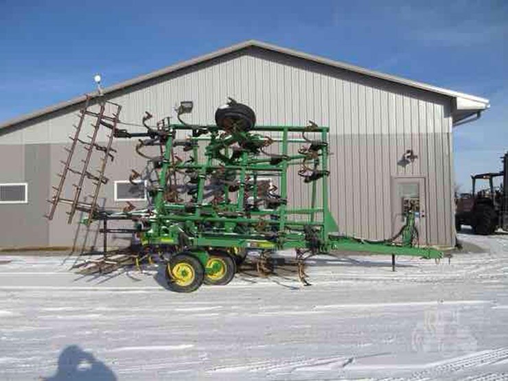 2001-john-deere-980-image-2