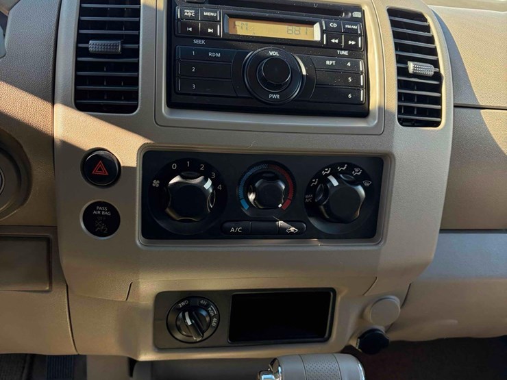 2008-nissan-frontier-se-image-12