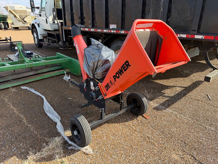 #7727-•-wood-chipper-image-2