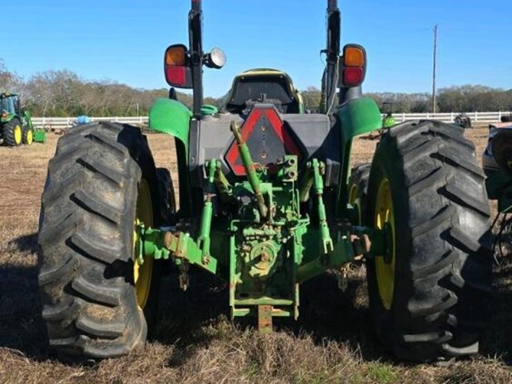 2016-john-deere-5075e-image-7