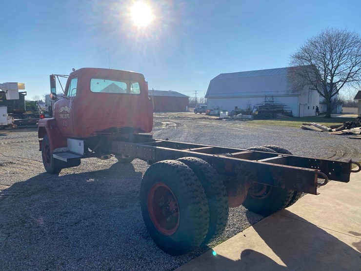 1970-international-2010a-fleetstar-firetruck-image-4