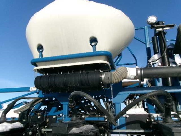 2013-kinze-3600-image-22