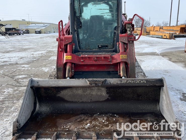 2022-takeuchi-tl12r2-image-28