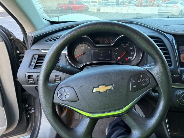 2018-chevrolet-impala-sedan-image-13