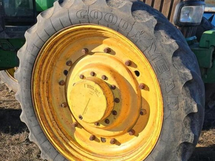 john-deere-7330-image-5