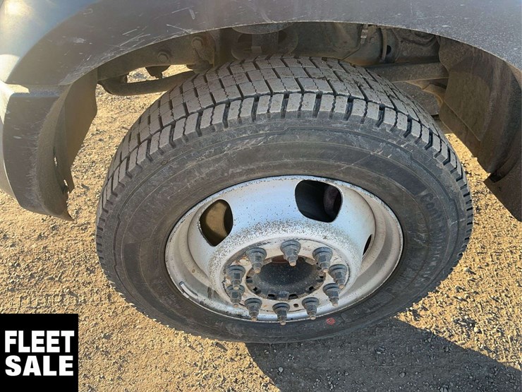 2014-ram-5500-4x4-s/a-bucket-truck-image-10