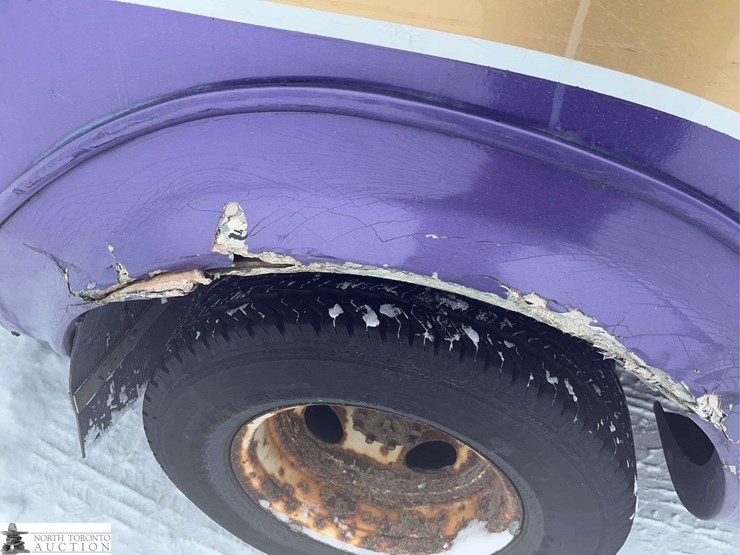 2009-ford-e-series-s/a-24-passenger-bus-image-41