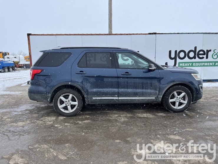 ford-explorer-xlt-image-7