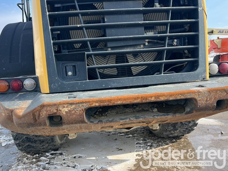 2017-komatsu-wa470-8-image-19