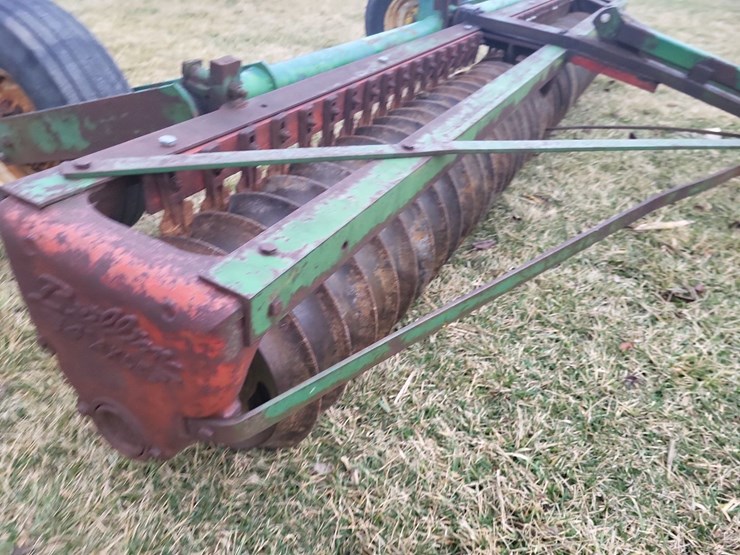 brillion-cultipacker-w/transport-wheels-image-11